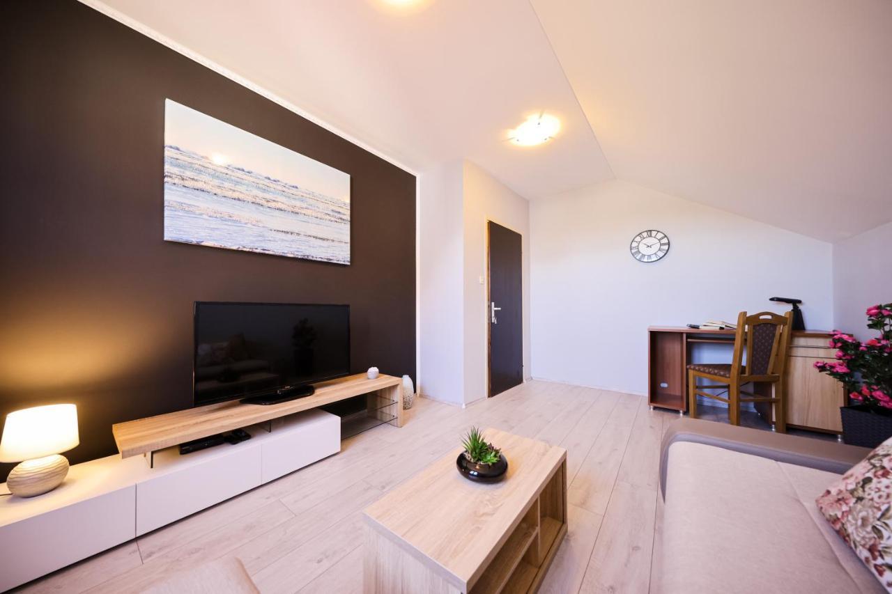 Apartment Ruza Sukosan Bagian luar foto