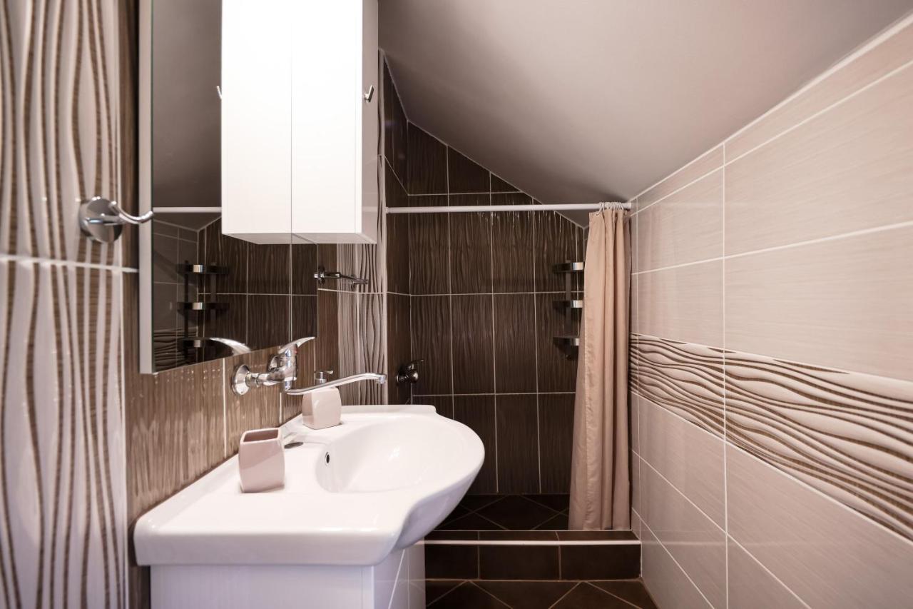 Apartment Ruza Sukosan Bagian luar foto