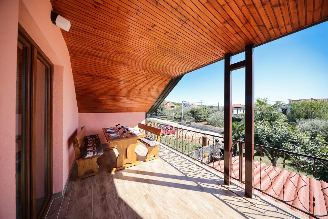 Apartment Ruza Sukosan Bagian luar foto