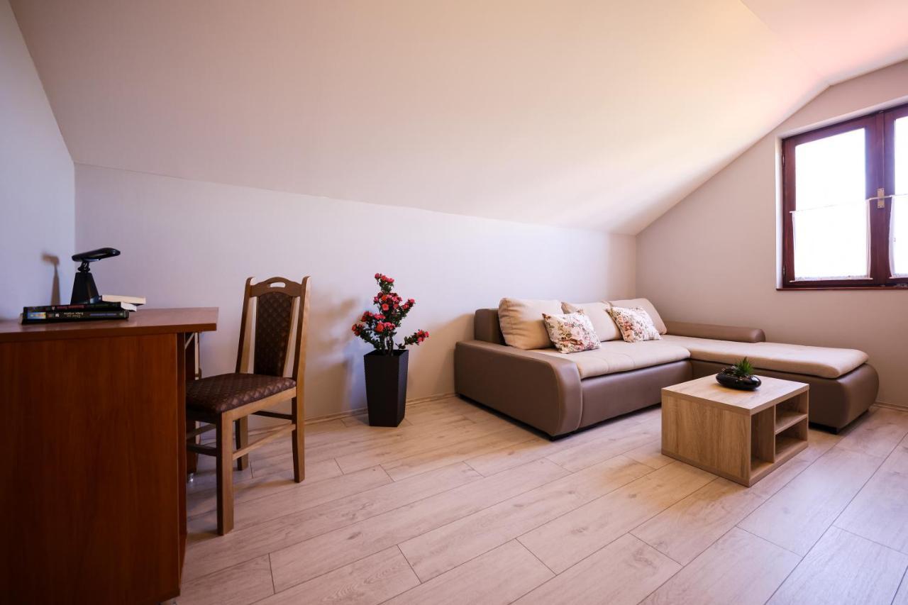 Apartment Ruza Sukosan Bagian luar foto
